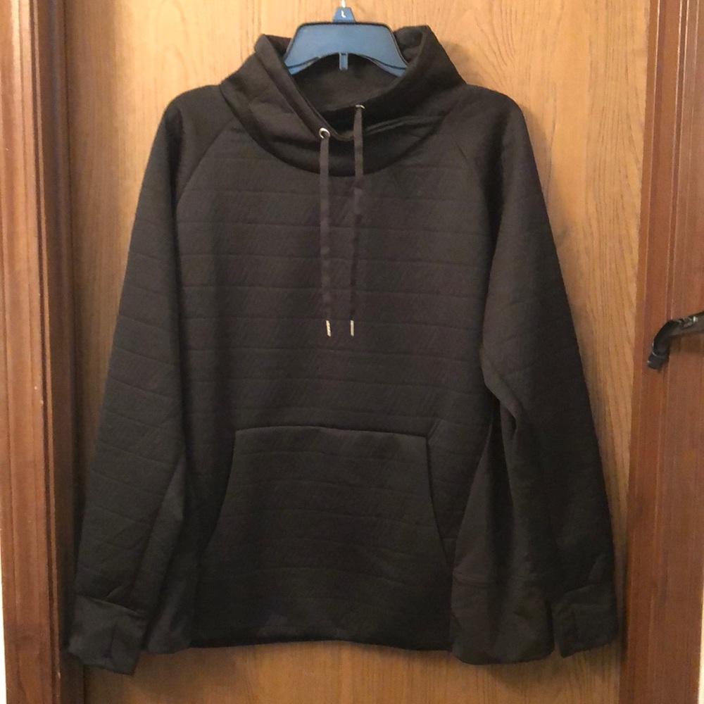 XL Active Black Pullover